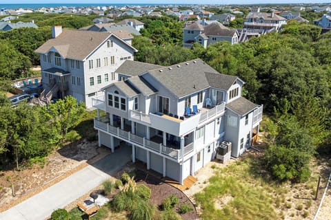 DU410: Family Tradition | Front Exterior