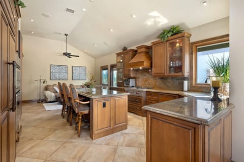 Kitchen Alternate Picture