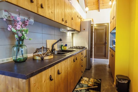 Prepare a snack or a meal