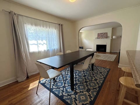 Long dining room perfect for family get togethers