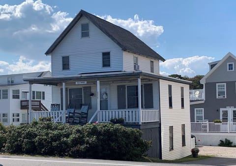 Sea Bright Cottage