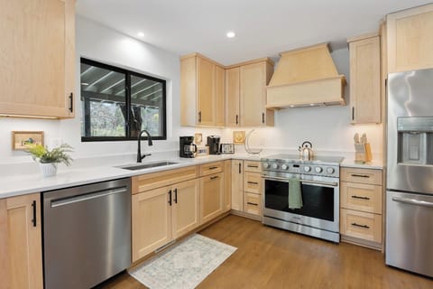 Plenty of room to cook, clean, and store while viewing the river!