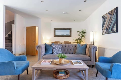 Living Dining Area