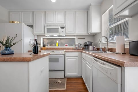 Ample storage in the kitchen