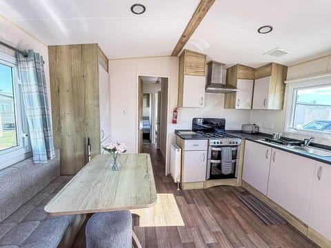 couple weekend getaways uk