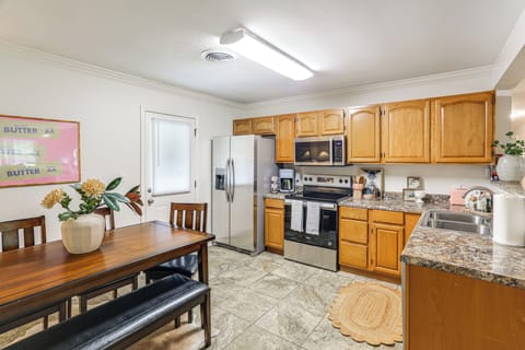 Kitchen | Drip Coffee Maker | Dishwasher | Cooking Basics | Blender