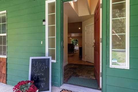 Welcome to Explorer's Retreat!