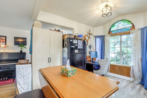 Workspace (Monitor Unavailable) | Free WiFi