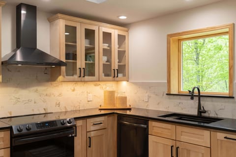 Kitchen | Refrigerator, Stove, Dishwasher, Toaster, Waffle Iron, Coffee maker