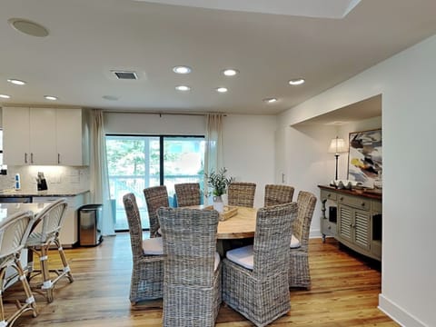 Dining Area, Second Floor