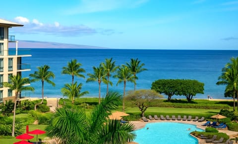HKH-537 Bask in sweeping ocean views, tropical palms, and poolside luxury?just steps from the golden sands of Ka'anapali