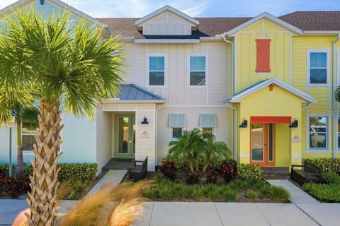 Sunset walk is only a 5 minute walk.