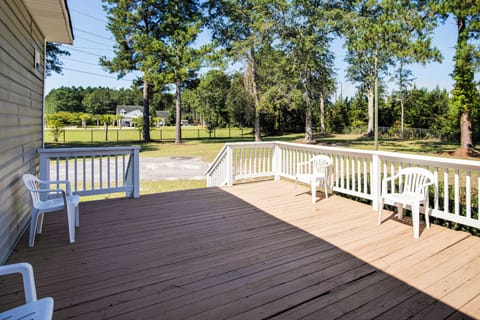 Deck | Seating | Charcoal Grill