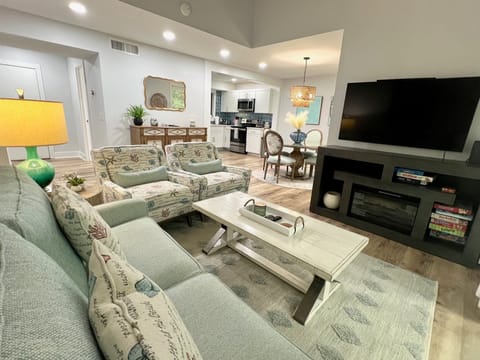 From family game nights with our selection of board games to quiet evenings by the electric fireplace and TV, there's a spot for everyone.