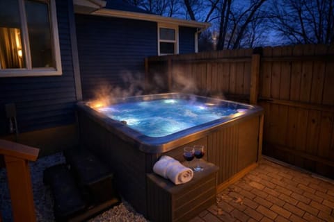 5-6 person hot tub
