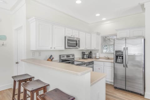 Updated Kitchen Appliances !