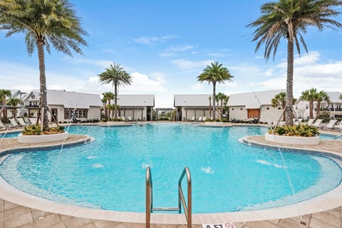 Prominence on 30A Amenities