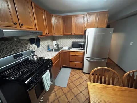 Fully equipped kitchen with coffee gear and all essentials.