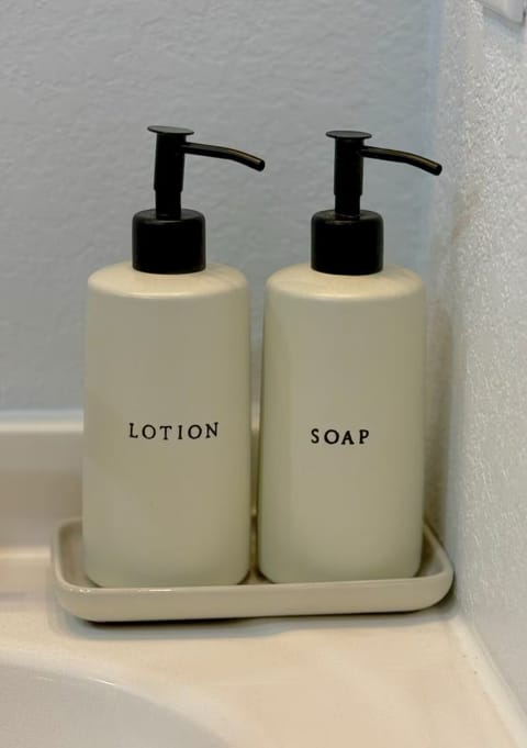Bathroom amenities