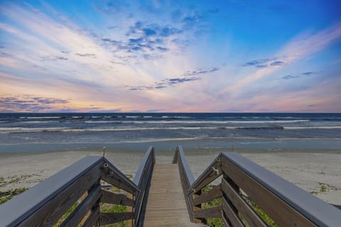 400 Steps to Beach Access Walkover