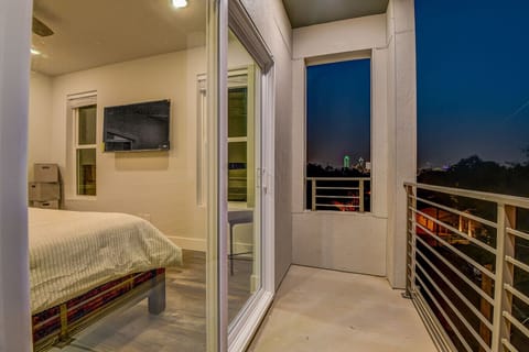 Owner`s Suite Balcony View