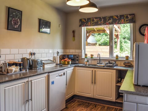 Kitchen | Beval Cottage, Abergavenny