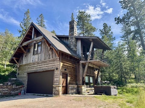 Apres Powder Haus