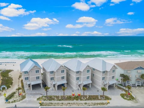 Anchors Aweigh and Whale Rested Family - 4 Homes