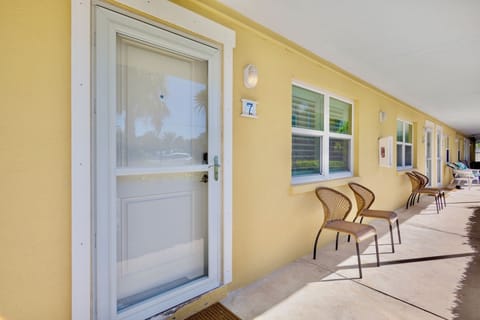 Gulf Holiday 7 by Tropical Sand Accommodations