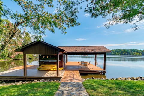 Semora Vacation Rental | 2BR | 3BA | 2,226 Sq Ft | Stairs Required