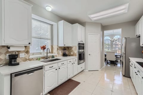 Mix, stir, giggle—this kitchen loves happy meals.