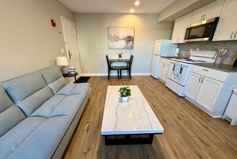 Settle in, then step out. Your straightforward stay for city adventures.