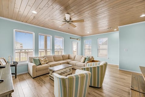 Plenty of space to spread out, unwind and swap fishing stories after a full day on the coast.