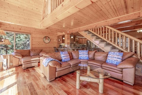 Log cabin feel