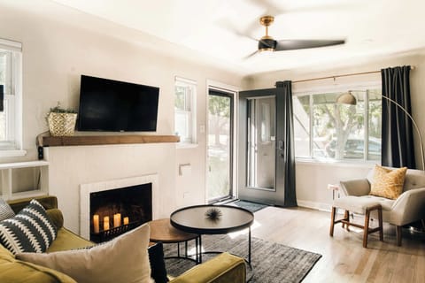 Enter into the living area (Please note that the fireplace is non-operational)