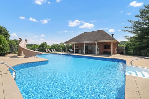 MC Pool House - 2