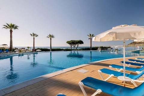 Outdoor Swimming pool