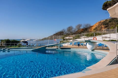 Outdoor Swimming pool