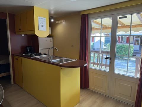 Camping Paradiso - Aranciona 7 - Kitchen