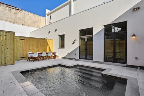 private courtyard for only this unit/townhouse