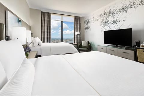 Stretch out with two crisp beds and effortless in-room lounging.