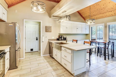 Kitchen | Dining Area | 1st Floor