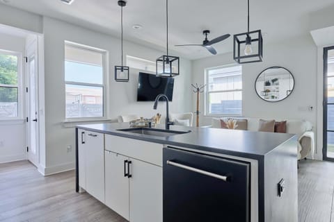 Fully-equipped kitchen