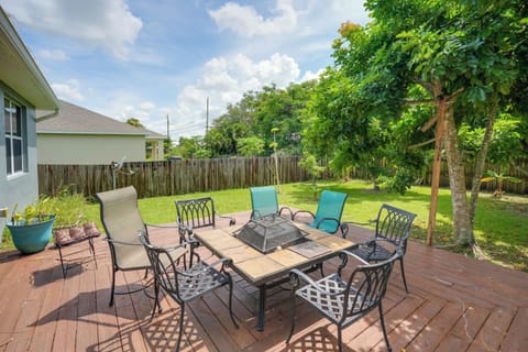 Port St. Lucie Vacation Rental | 3BR | 1.5BA | 2,400 Sq Ft | Stairs Required
