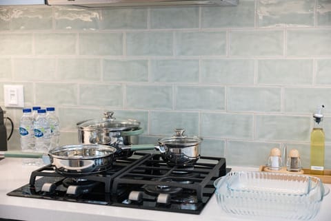 Yas Island Resort with Beach Access - Luxury One Bedroom Apartment in Mayan, Yas Island, Abu Dhabi