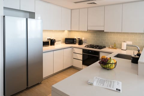 Yas Island Resort with Beach Access - Luxury One Bedroom Apartment in Mayan, Yas Island, Abu Dhabi