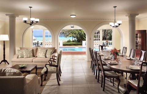 Legacy Villas at Half Moon Dining 2