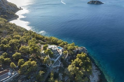 Mirkella's unrivalled position on a rocky promontory above the sea.