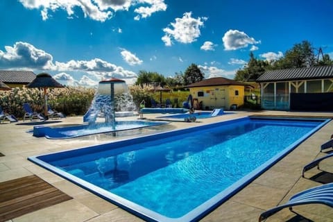 Holiday Home Swimming Pool
