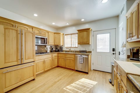 Kitchen | 2-Story Home | Dishwasher | Cooking Basics